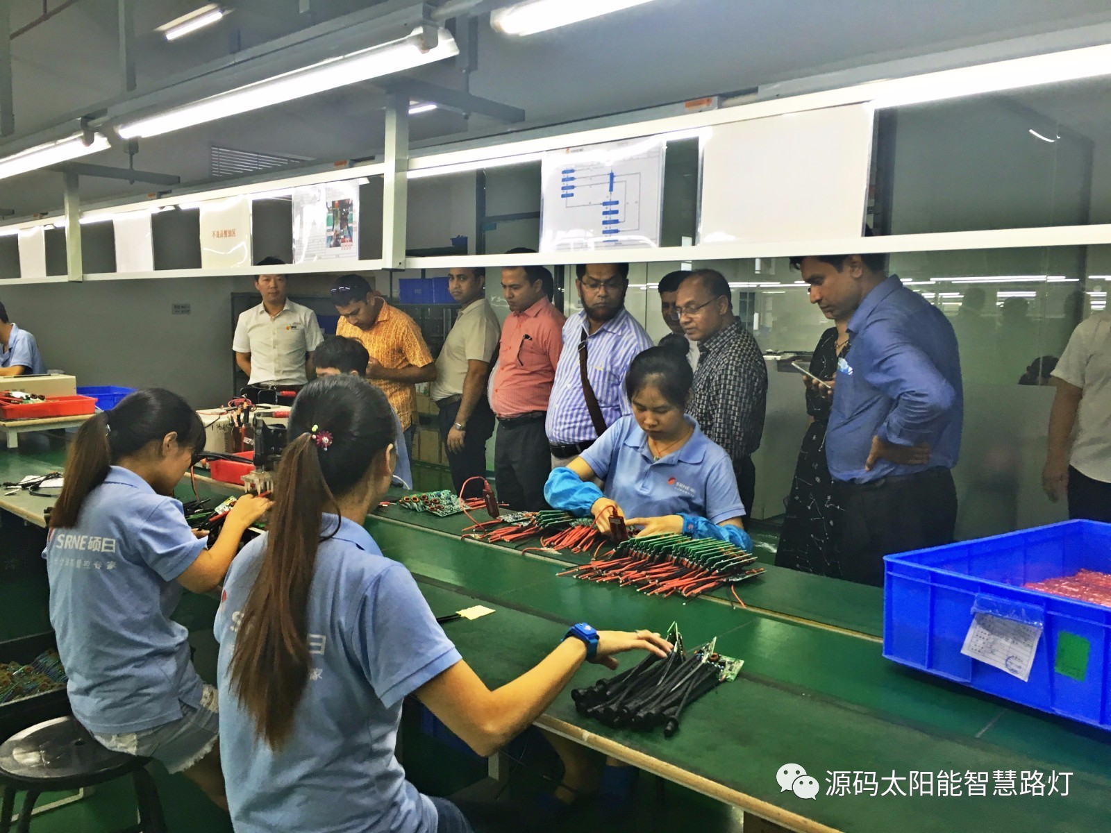 太陽(yáng)能，太陽(yáng)能路燈，路燈，太陽(yáng)臺(tái)路燈廠家