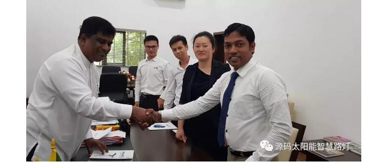 總統、發展局主席齊齊發聲，源碼火遍這個國家！