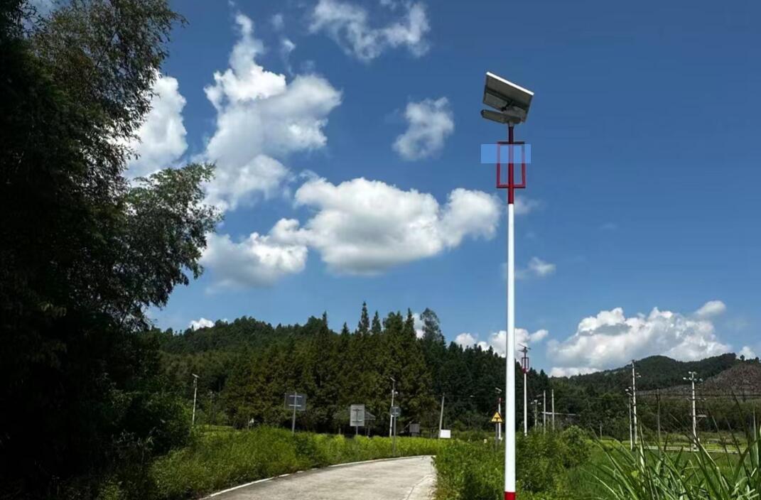 太陽能風光互補路燈各部件要求都有什么